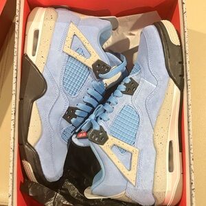 Air Jordan Retro 4 University Blue